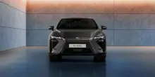 Lexus ES, la nuova generazione della berlina giapponese diventa un po’ crossover – FOTO