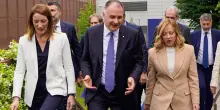 Ecco servito uno straordinario balletto di scaricabarile tra Confindustria e governo