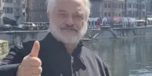 “Quel pallone toglie il respiro e limita la fruibilità di casa mia”: Amedeo Minghi furioso contro il centro sportivo. Il cantautore presenta ricorso al Tar