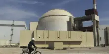 Iran, rapporto Aiea: “Aumento record dell’uranio arricchito. Non lontani i livelli per l’atomica”