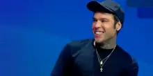 Fedez denuncia il furto di un’orologio da 200 mila euro: sarebbe stato rubato nella villa di Forte dei Marmi