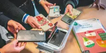 Divieto smartphone a scuola: le soluzioni delle superiori per l’anno 2025-2026