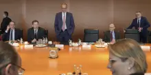La Germania studia il rilancio dell’economia con un pacchetto di incentivi all’elettrico e sgravi fiscali