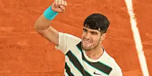 Dramma Musetti: si ritira per infortunio. Alcaraz (con merito) torna in finale al Roland Garros | L’analisi