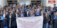 Milano, la protesta delle toghe contro la separazione delle carriere: “Avremo magistrati più deboli e cittadini più indifesi”
