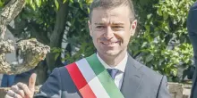 Sistema Sorrento, altri 16 arresti per corruzione: c’è pure “Lello il Sensitivo”. Nuove accuse all’ex sindaco