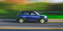 Multa per eccesso di velocità? In Italia può costare il 10% di uno stipendio
