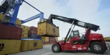 Forte calo per l’export italiano fuori dall’Ue (- 7%). Nel complesso flessione di quasi il 3%