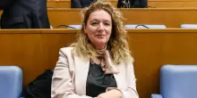 Prato, la sindaca indagata Bugetti annuncia le dimissioni. “Anche il vice è indagato”