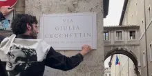 Tre vie di Roma deidcate a Ilaria Sula, Giulia Cecchettin e Laura Papadia, il gesto di ‘Poeta della Serra’: “Protesta delicata, ma potente. Il patriarcato esiste”