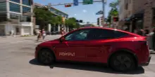 Tesla lancia i suoi robotaxi ad Austin: la “scommessa da mille miliardi” di Elon Musk