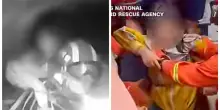 Bambina di sette anni trascinata in una fogna e ritrovata viva dopo 7 ore: “Ha combattuto contro oscurità, freddo e paura con calma e perseveranza”