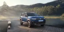 Dacia Bigster, la freschezza estetica è merito di forme semplici e robuste