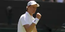 Tutto facile per Sinner all’esordio a Wimbledon: battuto Nardi in tre set