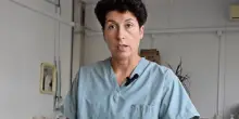Trent’anni dopo Srebrenica, il difficile lavoro di chi cerca di dare un nome alle vittime: “Ci sono ancora 1000 corpi da trovare”