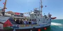 Freedom Flotilla, la nave Handala parte da Siracusa diretta a Gaza con aiuti umanitari – Video