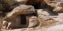 Le domus de janas sarde sono patrimonio Unesco. Come nasce la leggenda delle piccole fate