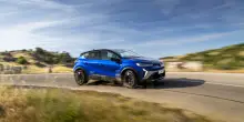 Renault Captur, il top di gamma sposa il full hybrid. E il suv urbano diventa sostenibile