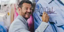 Alessandro Cattelan transita a “Italia’s Got Talent”, ma Mediaset potrebbe essere la scelta vincente per il rilancio: “La Rai? È quello che sono andato a cercarmi”