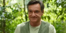 “Non sono uno tranquillo, sono in terapia da due anni. Lo dico con orgoglio, quelli della mia generazione sentono lo stigma dell’analisi”: lo rivela Fabio Caressa
