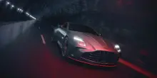 Aston Martin Vantage S, il ritorno del V8 che ruggisce con stile