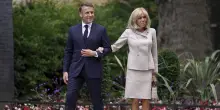 Causa dei coniugi Macron contro Candace Owens. L’influencer sostiene che Brigitte sia un uomo