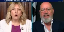 Bonaccini difende Ricci su La7: “Una persona perbene, dimostrerà la sua innocenza”. Scontro con Bolloli