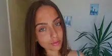 Simona Cinà morta in piscina alla festa di laurea, i dubbi degli inquirenti: i graffi sul petto, gli alcolici spariti e il dna prelevato a un invitato