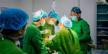 “Un dente rotto si è infettato e mi ha causato un ascesso al cervello. Ora faccio fatica a parlare e muovermi”: la storia di Graham Bell