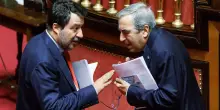 Nomine sui vaccini, Forza Italia e Noi Moderati contro la linea di Lega e FdI. Gasparri: “Siamo dalla parte della scienza, non degli stregoni”