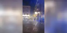 Nubifragi in Toscana, la tempesta attraversa l’Isola d’Elba: allagamenti e strade interrotte – Video