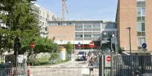 Bimbo di un anno mangia formaggio fatto con latte crudo a Belluno: ricoverato in condizioni gravi in ospedale