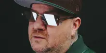 “La politica? È fatta da papponi. Io voto se no mia madre mi ammazza. Achille Lauro è il re dei paraculi, ma ci intendiamo”: Jake La Furia pronto per X Factor