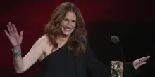 Julia Roberts, il look a Venezia 2025 omaggia Guadagnino e non passa inosservato