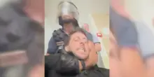 Bologna, polizia sgombera presidio antisfratto. Gli attivisti: “Vogliamo case, non manganelli” – Video