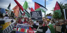 Corteo pro Palestina a Venezia, 5mila persone al Lido: “Stop a genocidio e complicità internazionali”