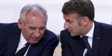 Caos politico in Francia, Bayrou verso la sfiducia: Macron ha ordinato alla coalizione di governo di lavorare con i Socialisti