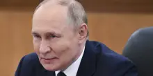 Putin: “Possibile accordo sulle garanzie di sicurezza. Ucraina nella Nato? Inaccettabile, ma va bene se entra nell’Ue”