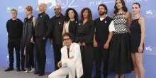 Phoenix, Pitt e Cuaron produttori di The Voice of Hind Rajab. Così Hollywood aiuta la storia della bimba uccisa a Gaza a raggiungere il mondo