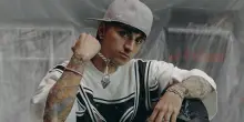 “La musica? È come un film. Quando in una canzone gli artisti parlano contro le donne o dicono di ammazzare, è tutto un po’ metaforico”: parla Sick Luke