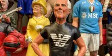 Giorgio Armani diventa una statuetta del presepe: l’omaggio dell’artigiano di San Gregorio Armeno
