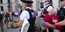A Londra 890 manifestanti arrestati per il sostegno al gruppo Palestine Action