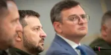 “Mentalità sovietica”, l’ex Kuleba contro Zelensky sul divieto di espatrio: “All’estero non vuole voci libere”
