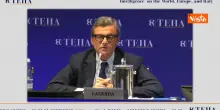Calenda al Forum Ambrosetti: “Giudizio positivo sul governo Meloni. Alleanze? Noi mai con amici di Russia e Cina”