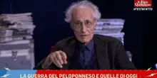 La guerra del Peloponneso e quelle di oggi: rivedi la lezione di Luciano Canfora alla Festa del Fatto Quotidiano