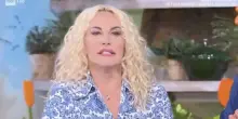 “Mi ha colpito la storia del 14enne Paolo suicida a causa del bullismo. Molto dipende da noi genitori, ma anche dagli insegnanti”: l’appello di Antonella Clerici