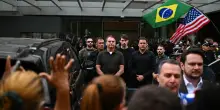 Bolsonaro lascia i domiciliari per un intervento: già dimesso dall’ospedale