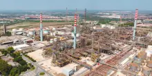 Ex Ilva, sciopero il 16 ottobre. Sindacati: “Inaccettabile il silenzio del governo sull’offerta di Bedrock. Chigi assuma la guida”