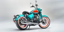 Fricchettona e bohémien: Royal Enfield presenta la Goan Classic 350, ispirata alla Goa degli anni 70