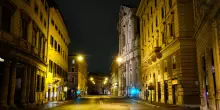 Aggressione omofoba con pugni e sputi: 25enne pestato dal branco a Roma